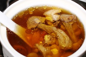 保命汤姬松茸炖鸡汤