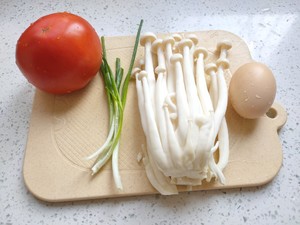 白玉菇西红柿鸡蛋汤
