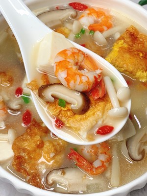 饱腹掉称✅鲜美浓郁的三鲜菌菇汤！