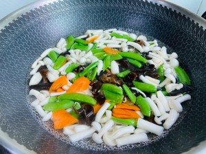 ?鲜嫩美味，营养丰富‼️小炒白玉菇