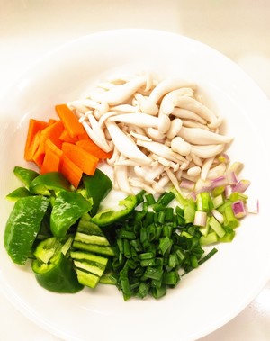 白玉菇炒鸡蛋