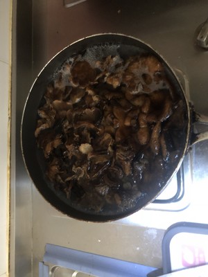榛蘑简单吃法：爆炒榛蘑