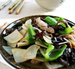 榛蘑炒土豆片