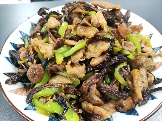 榛蘑炒肉