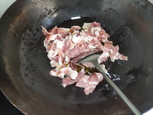 榛蘑炒肉