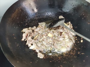 榛蘑炒肉