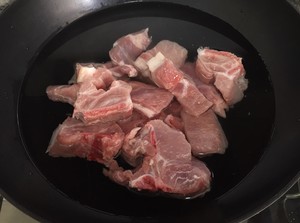 排骨炖榛蘑