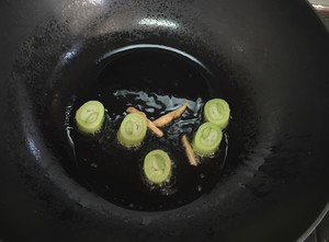 排骨炖榛蘑