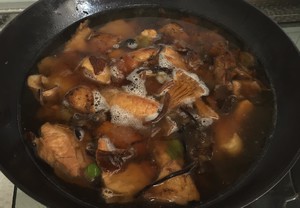 排骨炖榛蘑