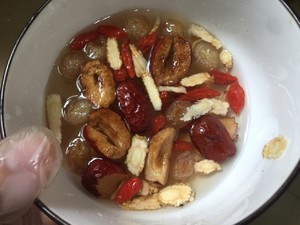 灵芝海底椰鸡汤 | 去黄养肌
