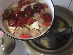 灵芝海底椰鸡汤 | 去黄养肌