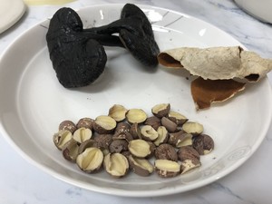 灵芝莲子清鸡汤