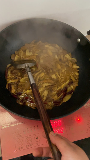 炒牛肝菌