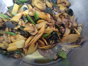 牛肝菌焖饭（含菌子处理）