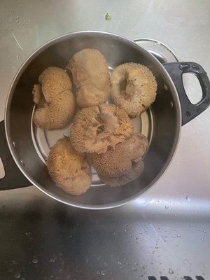 爆炒猴头菇