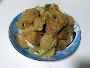 猴头菇排骨养胃汤