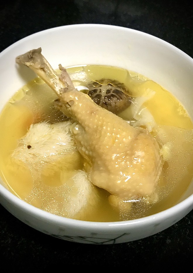 养胃猴头菇炖鸡汤