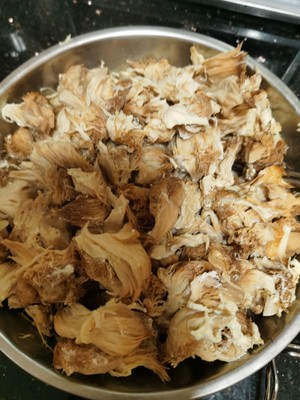 干猴头菇泡发处理零苦味