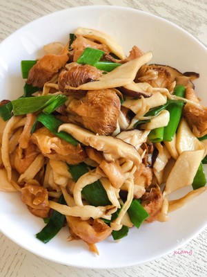 美味猴头菇杂蘑