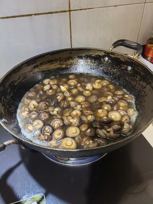 蚝豉焖花菇