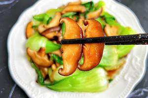 比肉还好吃的——蚝油香菇油菜