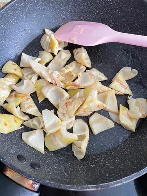 竹笋烧肉！甜而不腻酥而不烂！