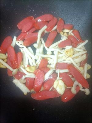 海鲜菇火腿炒蛋