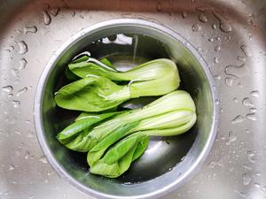 鲜得连汤汁都不留一滴的海鲜菇炒蛋