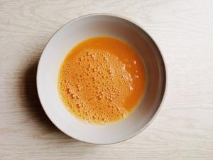 鲜得连汤汁都不留一滴的海鲜菇炒蛋
