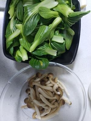 蟹味菇炒青菜