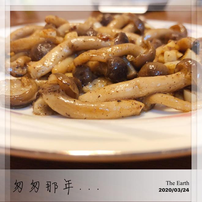 椒香蟹味菇  ?特别特别受欢迎?
