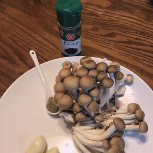 椒香蟹味菇  ?特别特别受欢迎?