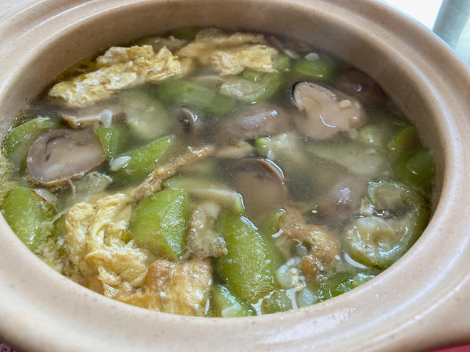 丝瓜草菇鸡蛋汤
