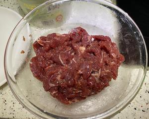 就是那个味！粤菜经典~蚝油草菇炒牛肉