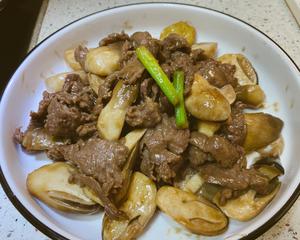 就是那个味！粤菜经典~蚝油草菇炒牛肉