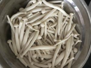 比肉好吃的鸡腿菇