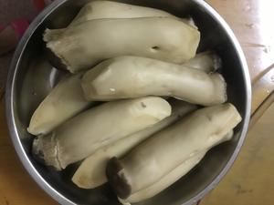 比肉好吃的鸡腿菇