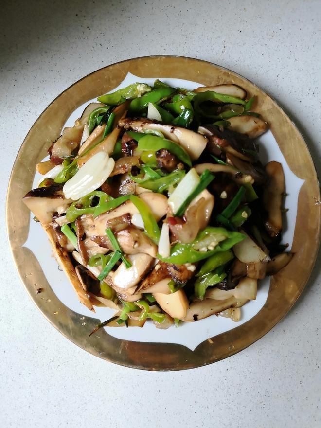 鲜掉鼻子/炒松茸！！