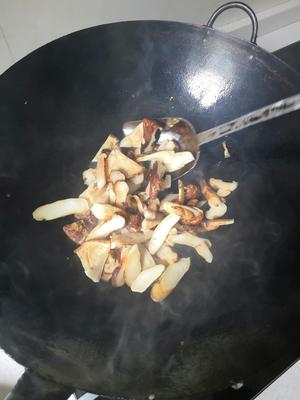 鲜掉鼻子/炒松茸！！