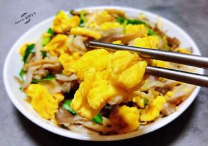 平菇炒鸡蛋