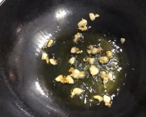 新鲜茶树菇炒肉