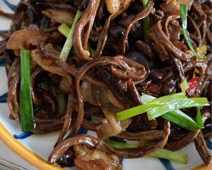 炒茶树菇
