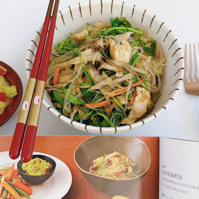 粉丝蘑菇/舞茸沙拉&玄米黑醋汁 （ref.《无印良品的四季食谱 Café&Meal MUJI》）