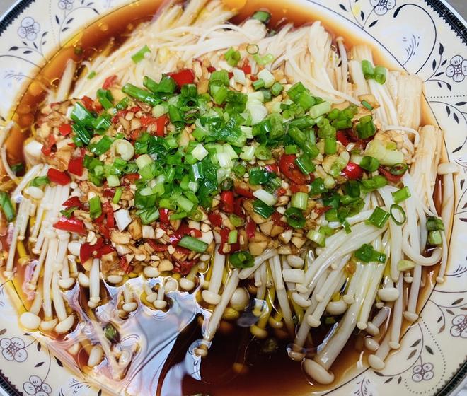 好吃到爆的凉拌金针菇