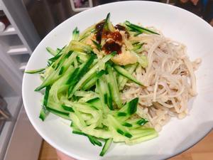 爽口金针菇拌黄瓜?
