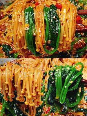 解馋减脂餐！酸辣开胃又下饭的菠菜拌金针菇