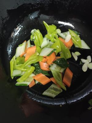 家常小炒木耳炒腐竹