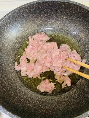 秘制鱼香肉丝（家常哟）