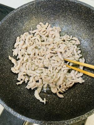 秘制鱼香肉丝（家常哟）