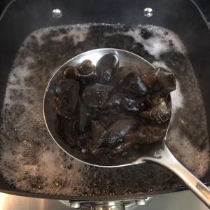 凉拌黄瓜黑木耳